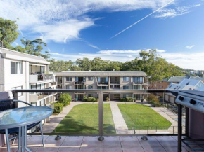 The Poplars, 6,36 Magnus Street - Unit with fabulous views and a complex pool